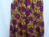 Kleid mit Blumen, Handarbeit, Gr. 42 - Gütersloh