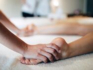 Ich biete Thai Yoga und Wellnessmassagen in meinem Nassauer Massagestübchen an.