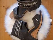 Damen Sandale mit Perlenbesatz, Jeansoptik, Gr. 38, Graceland - Essen