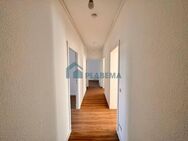 3 Zimmer Wohnung, Vinylfußboden, neue EBK, Badewanne - Schwerin