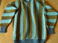 Pullover NEU Gr 54-56/L-XL Ital. Design: senkrechte Streifen, Farben: Türkis-Oliv mit Hell-/Dunkel Blau. Lässig bequemer Schnitt. Festere Qualität, die nicht "ausleiert", 100% Baumwolle. Extravagante u. ansprechende Farb-Kombination aus Italien. Hingucker - Bad Oeynhausen